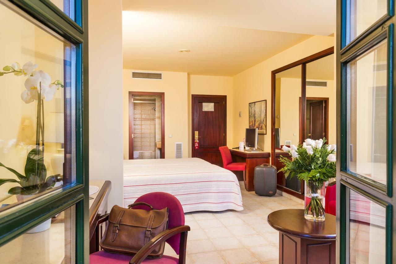 Hotel Guitart Rosa - Adults Only Льорет-де-Мар Екстер'єр фото