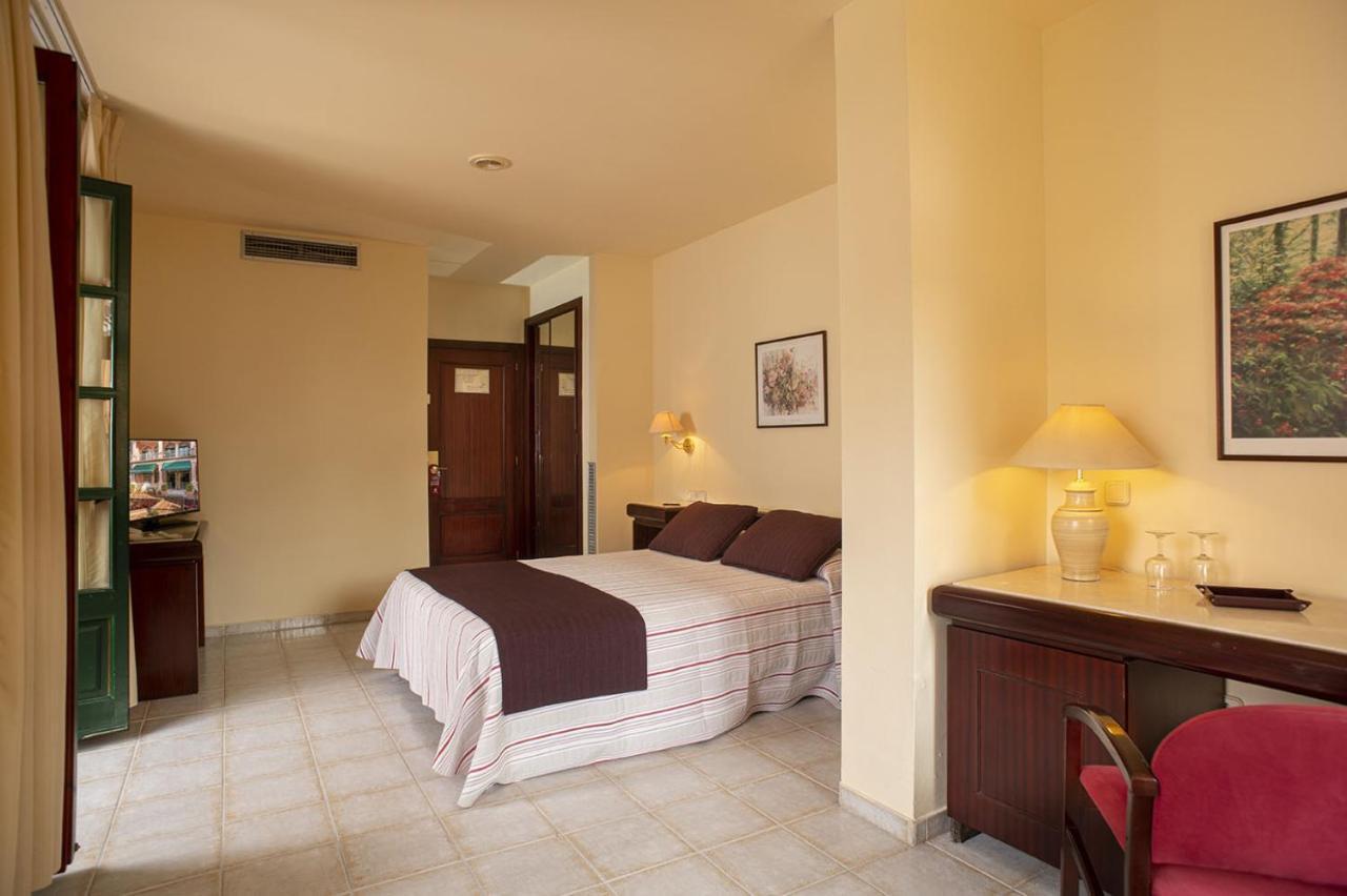 Hotel Guitart Rosa - Adults Only Льорет-де-Мар Екстер'єр фото